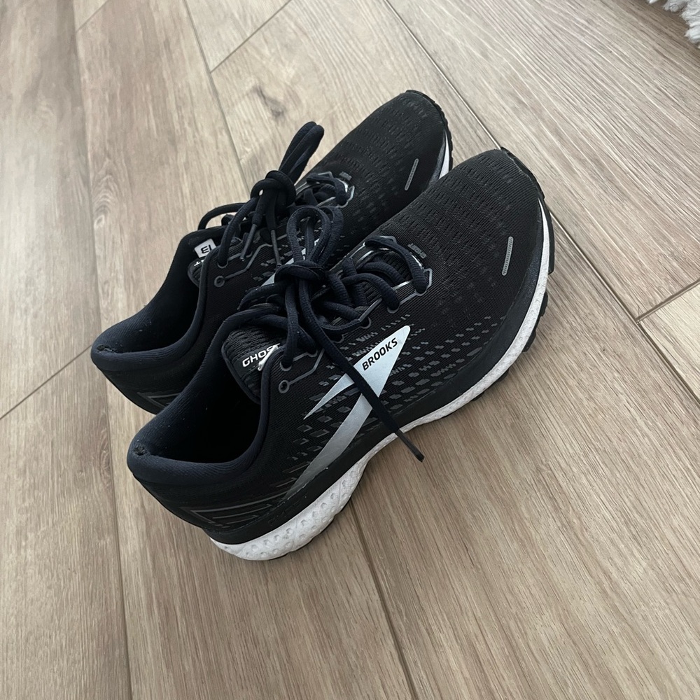 Brooks Ghost
